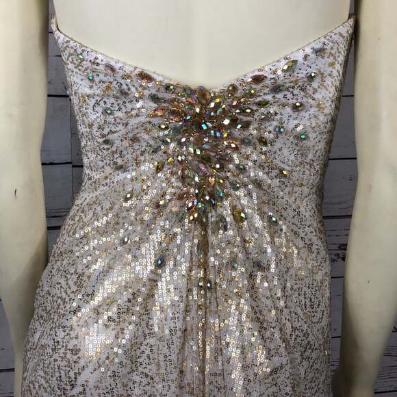 La Femme strapless sweetheart white gold foil jewelled sequin gown size 2 - Picture 10 of 12